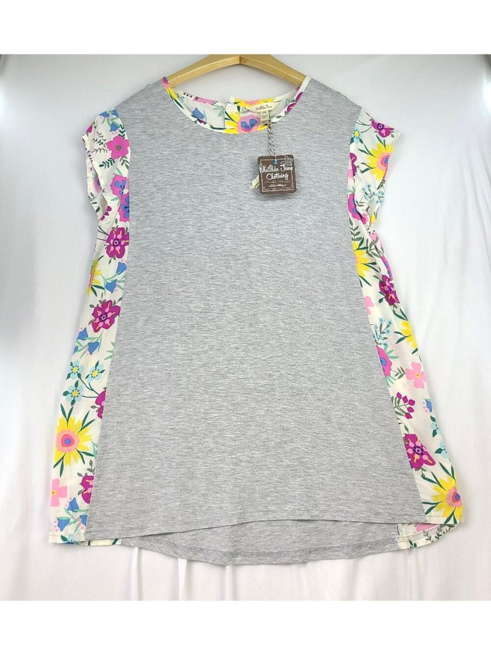 NEW Matilda Jane Dream Chasers Be Yourself Gray Floral Top Cap Sleeve Small